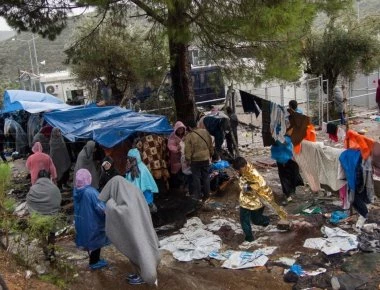 Θα τους… αναπτύξει: Προγράμματα αναπτυξιακού χαρακτήρα για τα χωριά στα Μόρια υποσχέθηκε ο Δ.Βίτσας